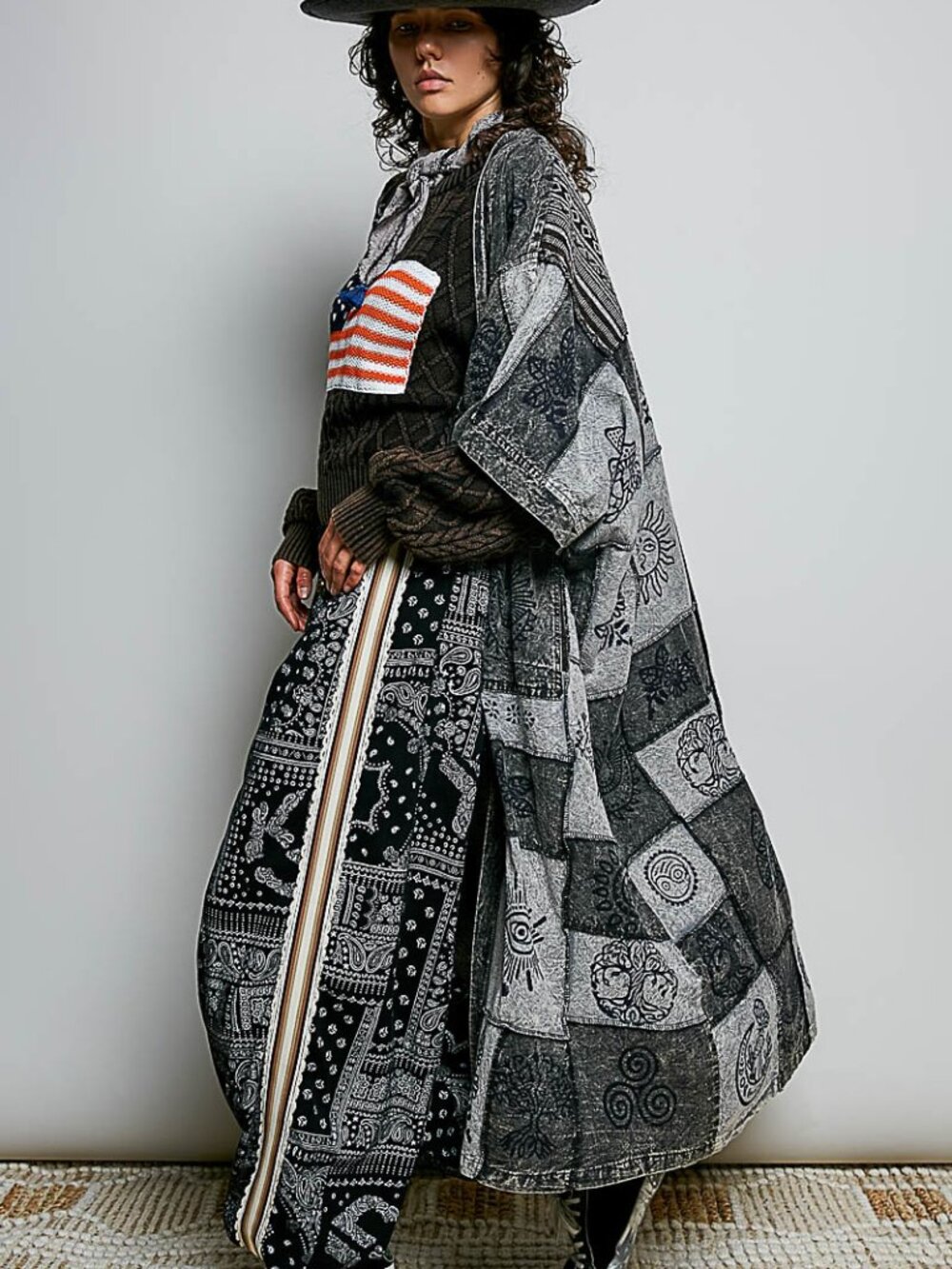 POL  long patchwork cardigan, featuring playful prints throughout. Its free-spir